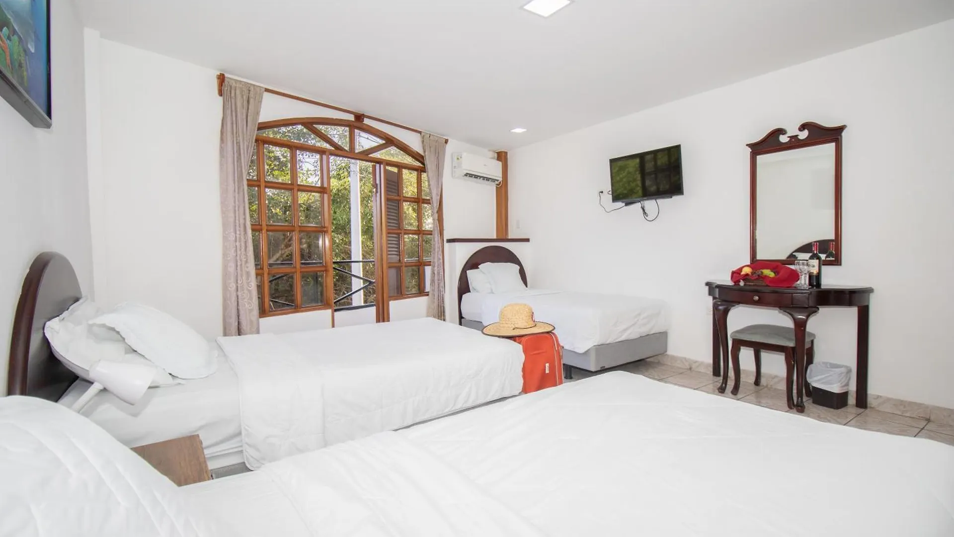 Grand Hotel Leon Marino Galapagos Puerto Ayora   Puerto Ayora (Galapagos Islands)