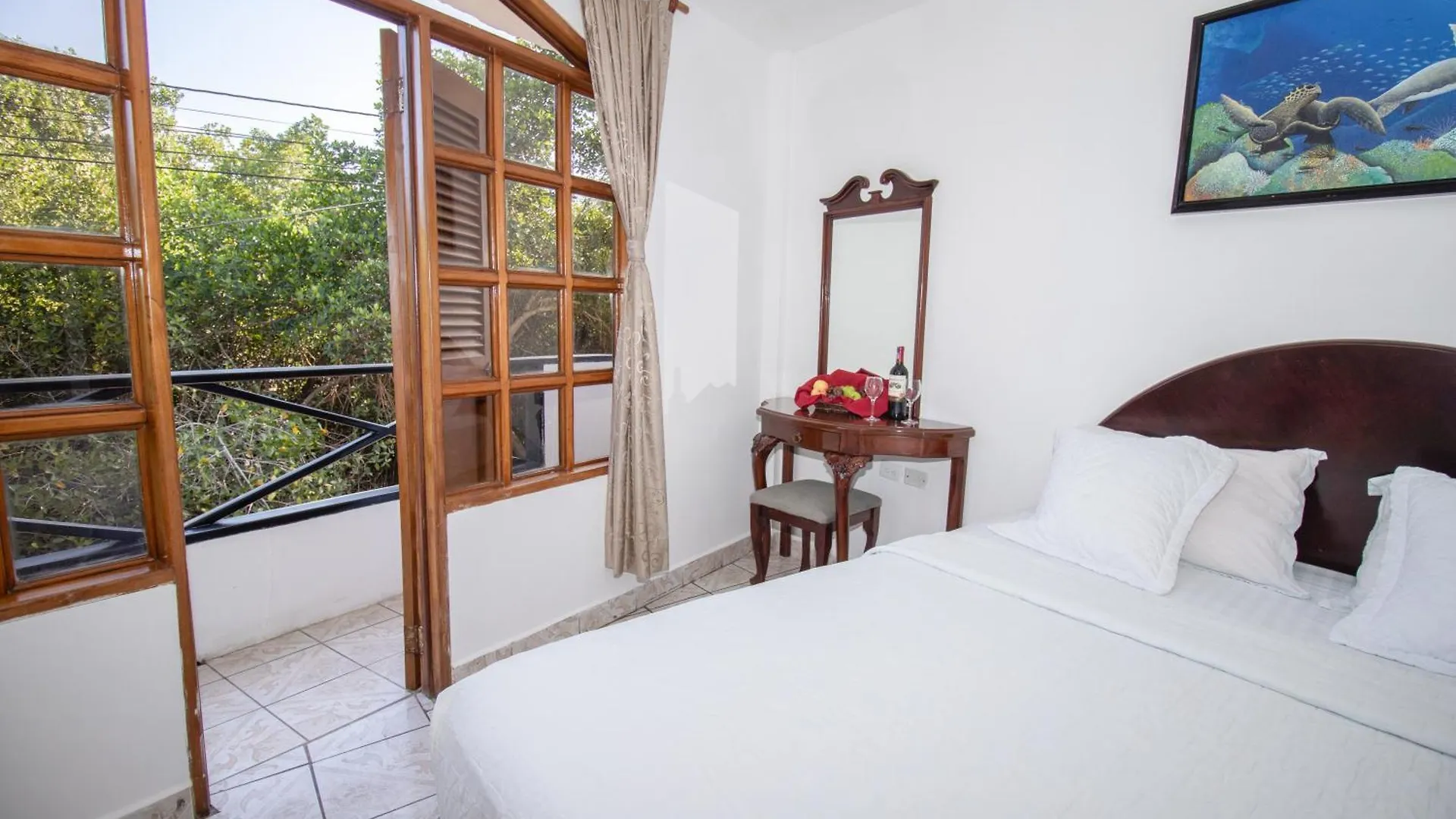 Grand Hotel Leon Marino Galapagos Puerto Ayora